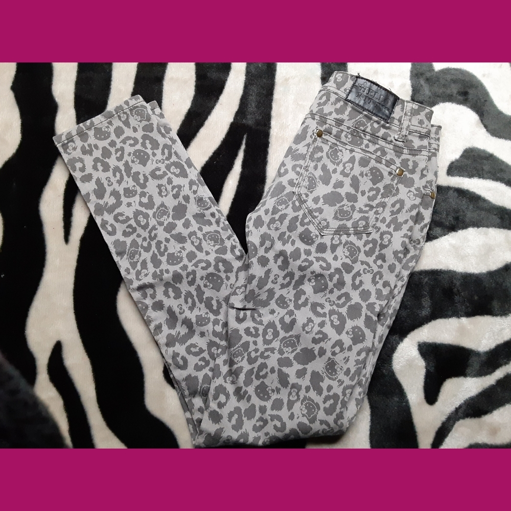 Hello Kitty Print Skinny Jeans